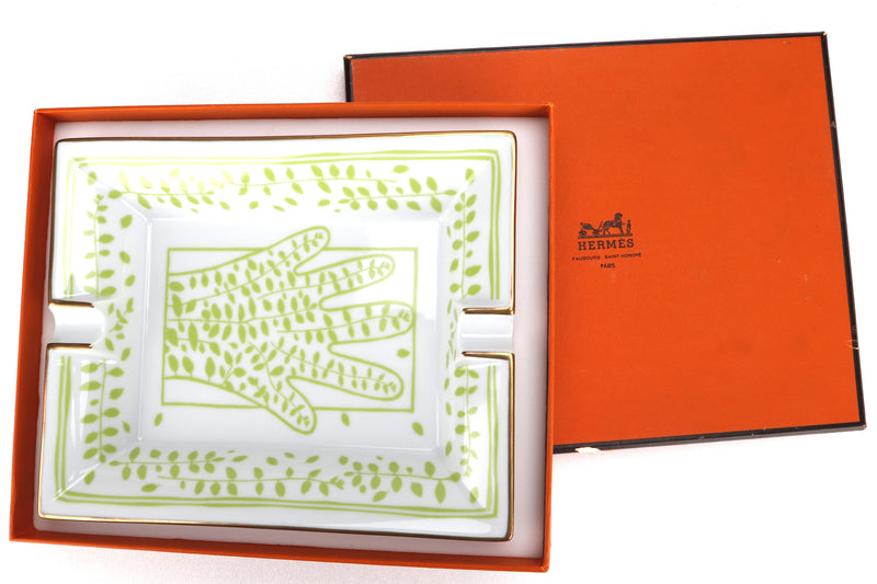HERMES PORCELAINE ASH TRAY WITH GREEN FINGER PRINT AND GOLD TRIM, WITH BOX