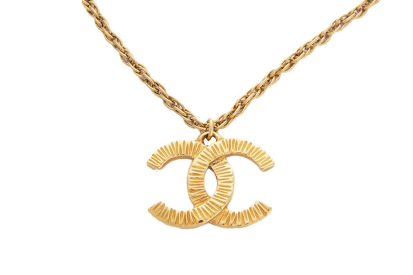Chanel monogram necklace outlet