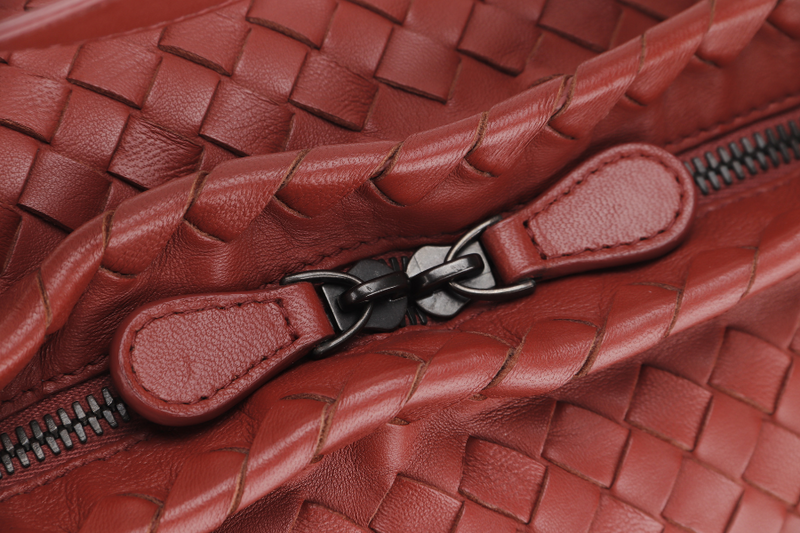 BOTTEGA VENETA RED INTRECCIATO NAPPA LEATHER BOSTON BAG B01447738H