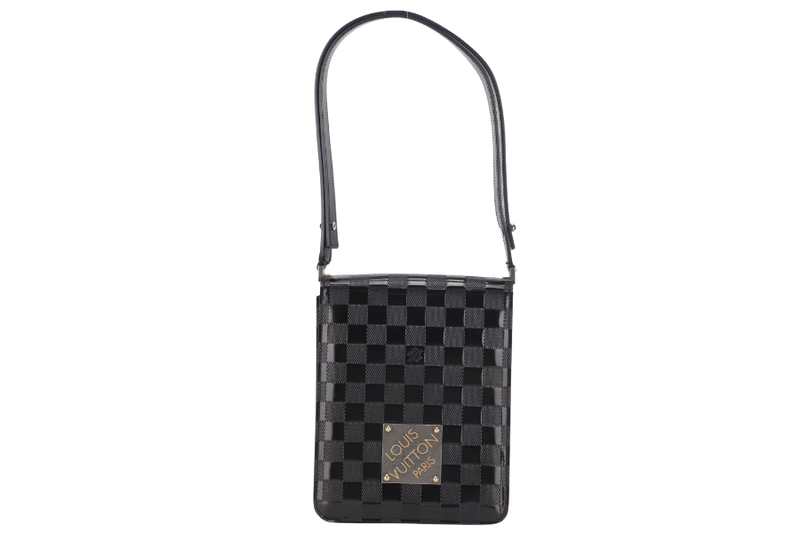 LOUIS VUITTON M92129 CABARET CLUB HANDBAG DAMIER VERNIS SILVER HARDWARE WITH DUST COVER