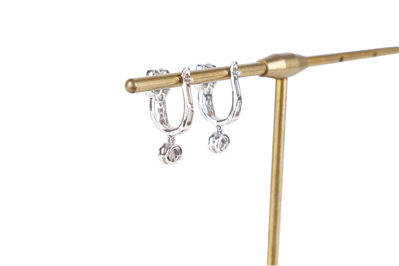 18K WHITE GOLD 0.092 CT DIAMOND EARRINGS 3.4G