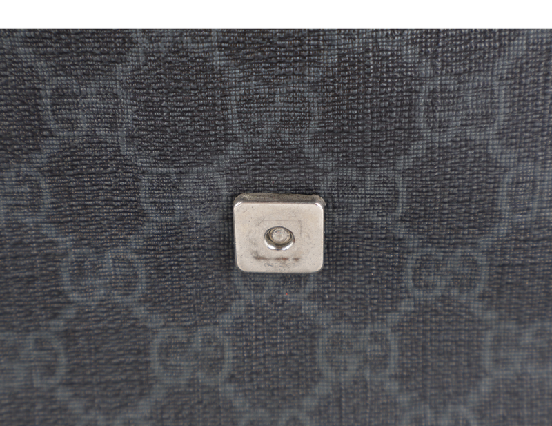 GUCCI BLACK GG SUPREME CANVAS MESSENGER BAG SILVER HARDWARE NO DUST COVER