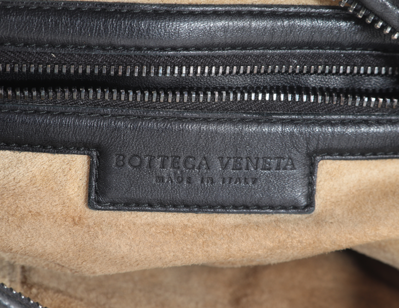 BOTTEGA VENETA BLACK INTRECCIATO HOBO BAG WITH DUST COVER