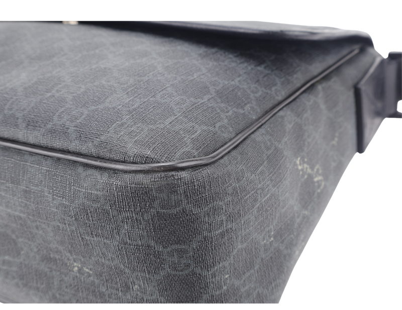 GUCCI BLACK GG SUPREME CANVAS MESSENGER BAG SILVER HARDWARE NO DUST COVER