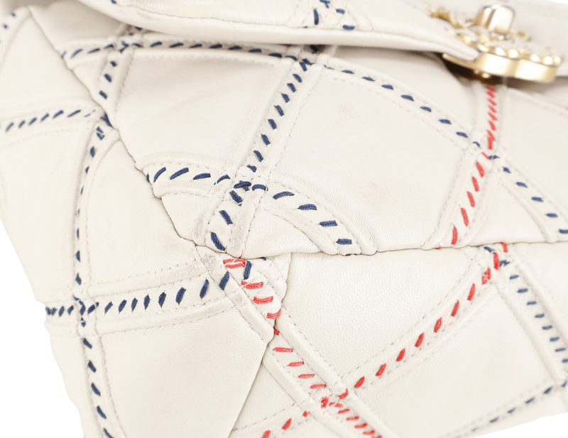CHANEL 19 MIXED FIBER MEDIUM (3115xxxx) CREAM LAMSBKIN LEATHER GOLD HARDWARE WITH CARD AND DUST COVER