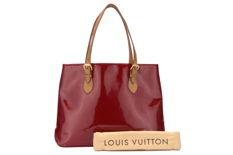 LOUIS VUITTON VERNIS MONOGRAM BRENTWOOD HANDBAG RED COLOR WITH DUST COVER