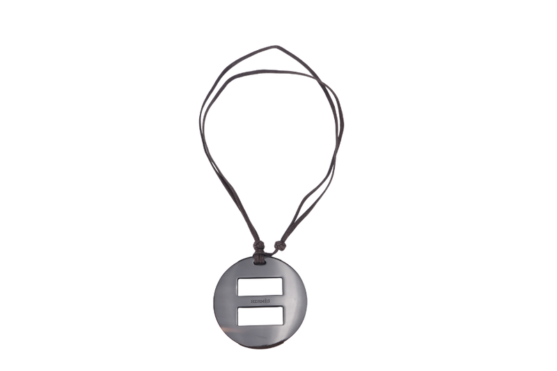 HERMES OPUS NECKLACE BUFFALO HORN PINK/RED/BLACK WITH DUST COVER