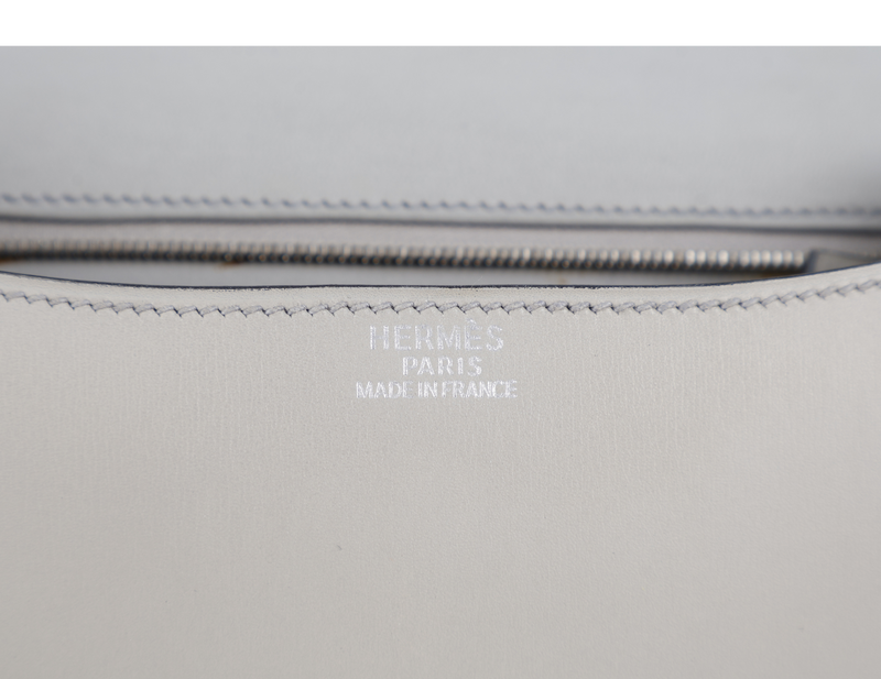HERMES CONSTANCE 25 GRIS PERLE SWIFT LEATHER BRUSHED SILVER HARDWARE STAMP O (YEAR 2011) WITH DUST COVER AND BOX