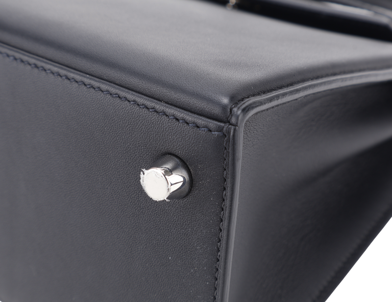 HERMES KELLY 25 PADDED SELLIER STAMP Z (YEAR 2021) BLACK SWIFT LEATHER SILVER HARDWARE WITH STRAP, KEYS, LOCK AND DUST COVER