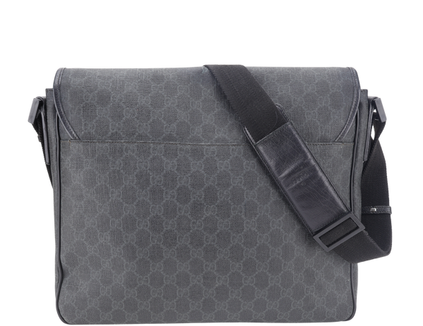 GUCCI BLACK GG SUPREME CANVAS MESSENGER BAG SILVER HARDWARE NO DUST COVER