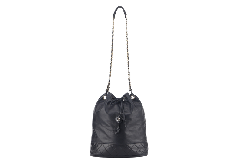 CHANEL VINTAGE BLACK LAMBSKIN BUCKET BAG WITH COIN POUCH GOLD HARDWARE NO HOLO, NO CARD AND NO DUST COVER