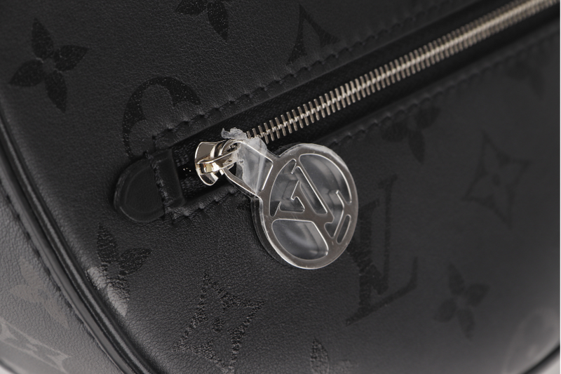 LOUIS VUITTON LOOP BLACK MONOGRAM SILKSCREEN PRINT (M11267) CALFSKIN SILVER HARDWARE WITH CHAIN , LEATHER STRAP, DUST COVER AND BOX