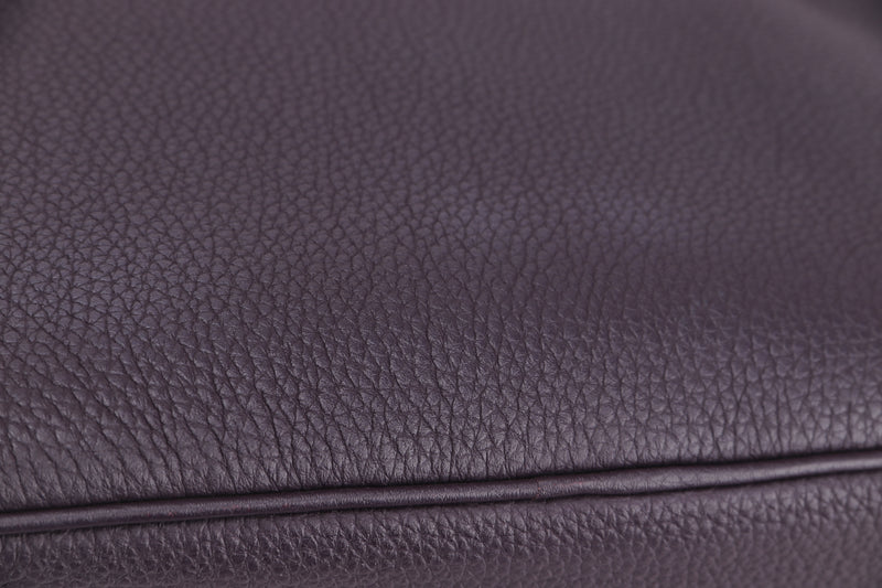 HERMES BIRKIN 25 (STAMP D) RAISIN COLOR TOGO LEATHER GOLD HARDWARE, WITH KEYS, LOCK, RAINCOAT & DUST COVER