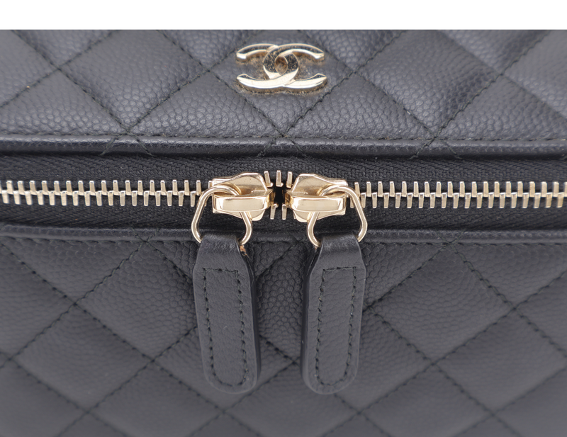 CHANEL VANITY CASE SMALL BLACK CAVIAR LEATHER GOLD HARDWARE (2450xxxx) WITH CARD AND BOX