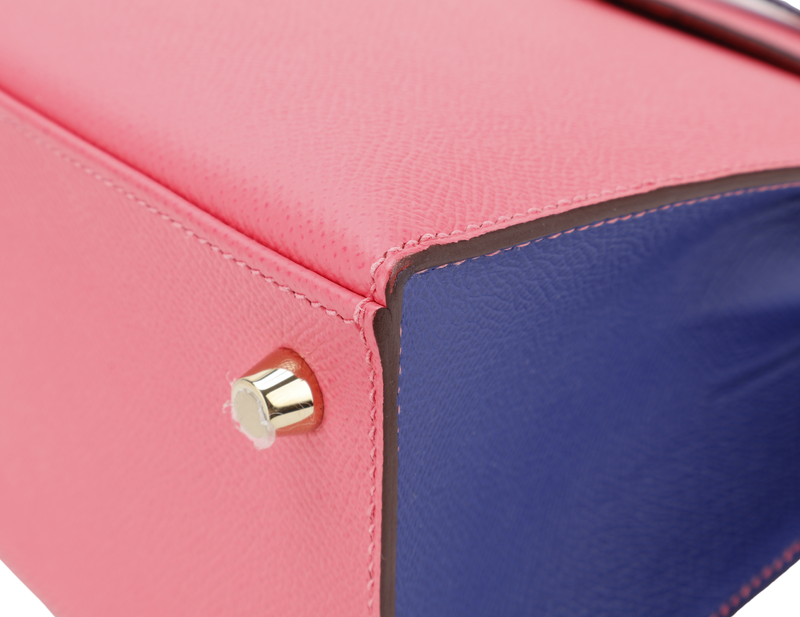 HERMES KELLY 25 HSS STAMP C (YEAR 2018) ROSE AZALEE, BLUE ELECTRIC EPSOM LEATHER, BRUSHED GOLD HARDWARE WITH STRAP, KEYS, LOCK AND DUST COVER