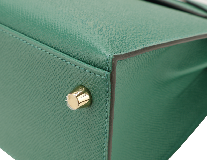HERMES KELLY 25 SELLIER STAMP A (YEAR 2017) VERT VERTIGO EPSOM LEATHER GOLD HARDWARE WITH STRAP, KEYS, LOCK AND DUST COVER