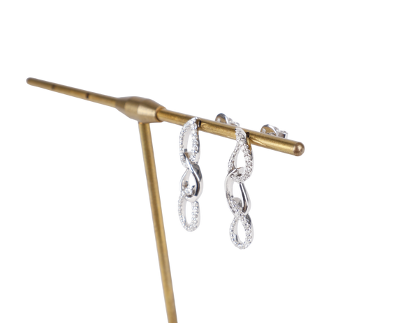 18K WG RAINDROP EARRINGS WITH DIAMOND 4.3G WITH BOX