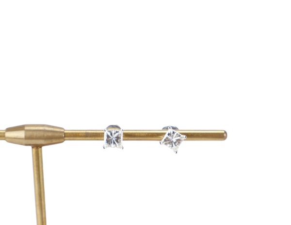 DIAMOND EARRINGS 18K WG 1.5G