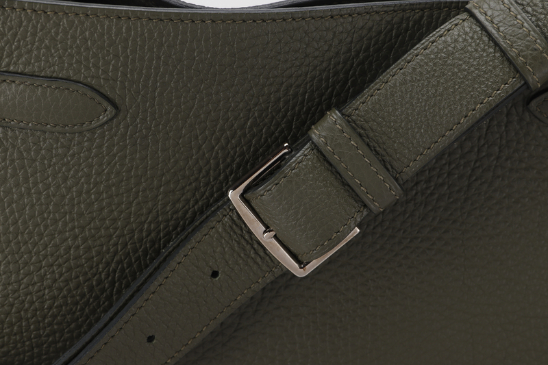 HERMES SO KELLY 26 VERT OLIVE TOGO LEATHER STAMP M PALLADIUM HARDWARE WITH DUST COVER AND BOX