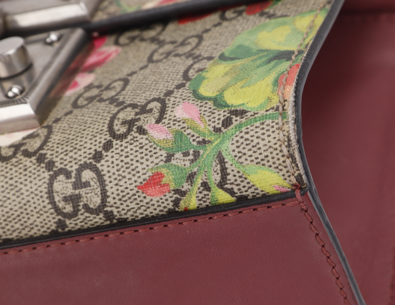 GUCCI 409487 001998 GG SUPREME MONOGRAM BLOOMS MEDIUM PADLOCK BEIGE MULTICOLOR CANVAS SHOULDER BAG, SILVER HARDWARE, WITH DUST COVER & BOX