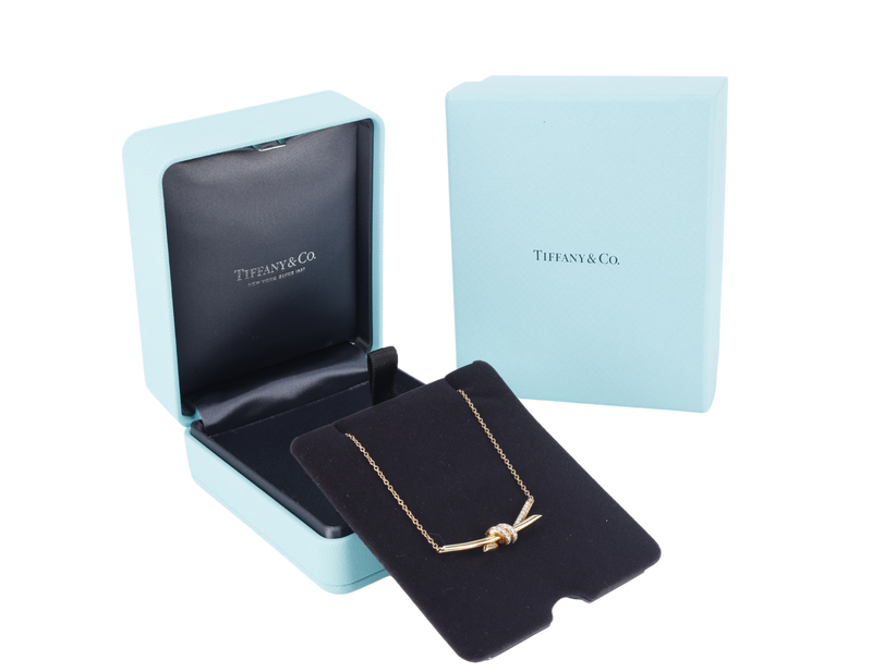 TIFFANY & CO KNOT PENDANT 18K WITH DIAMOND WITH BOX