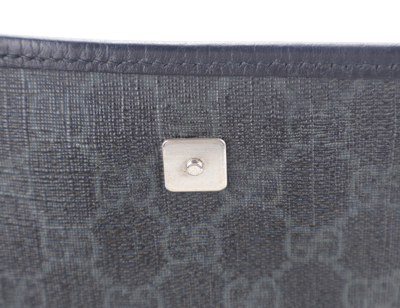 GUCCI BLACK GG SUPREME CANVAS MESSENGER BAG SILVER HARDWARE NO DUST COVER