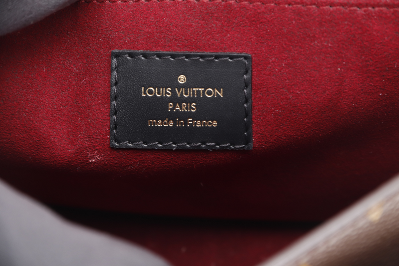 LOUIS VUITTON PASSY SHOULDER BAG (M45592) WITH DUST COVER AND BOX