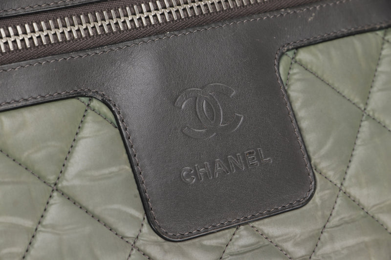 CHANEL COCO COCOON REVERSIBLE TOTE BAG (1358xxxx) ARMY GREEN & GREY NYLON SILVER HARDWARE, NO CARD & DUST COVER