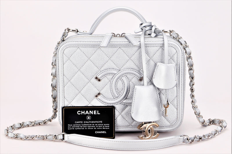 Chanel Caviar Round Vanity Case Black Leather ref.910854 - Joli Closet