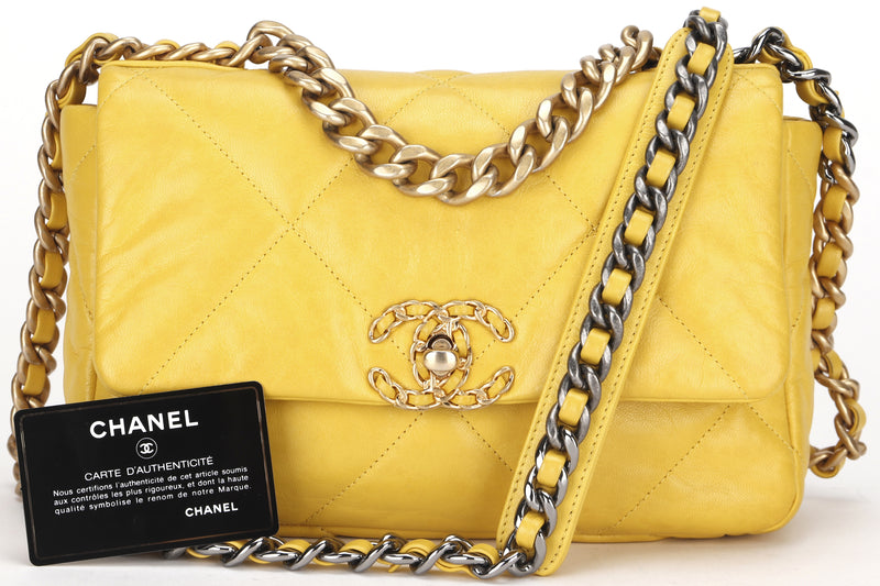 CHANEL 19 (3048xxxx) MEDIUM YELLOW CALF SKIN, WITH CARD, NO DUST COVER