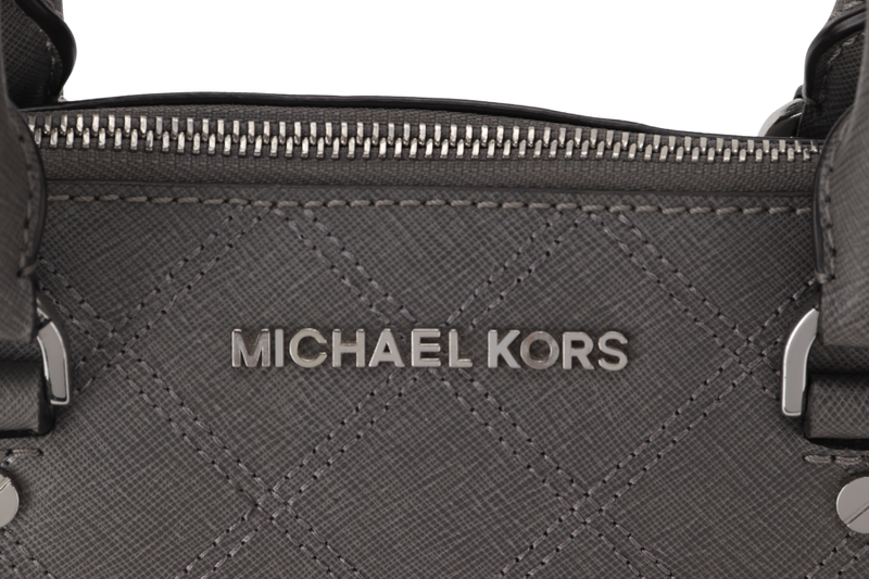 MICHAEL KORS CINDY BAG (3OF5SCPS3T) SILVER HARDWARE WITH DUST COVER (NO LONG STRAP)