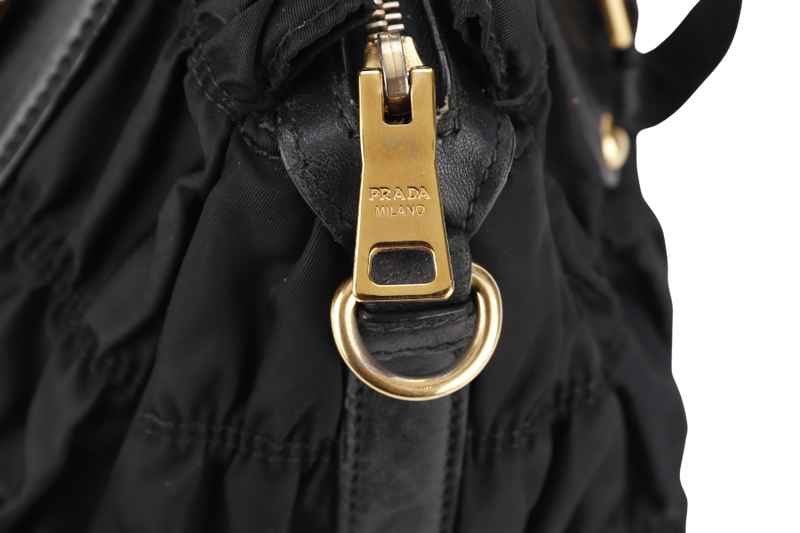 PRADA TESSUTO GAUFRE NYLON NERO (IBA 336) WITH STRAP