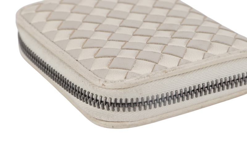 BOTTEGA VENETA WHITE & GREY INTRECCIATO LEATHER ZIP COIN PURSE (S01745200N) NO DUST COVER AND NO BOX