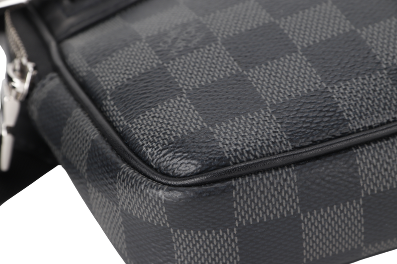 LOUIS VUITTON N50018 SCOTT MESSENGER BAG DAMIER GRAPHITE CANVAS BLACK SILVER HARDWARE WITH DUST COVER