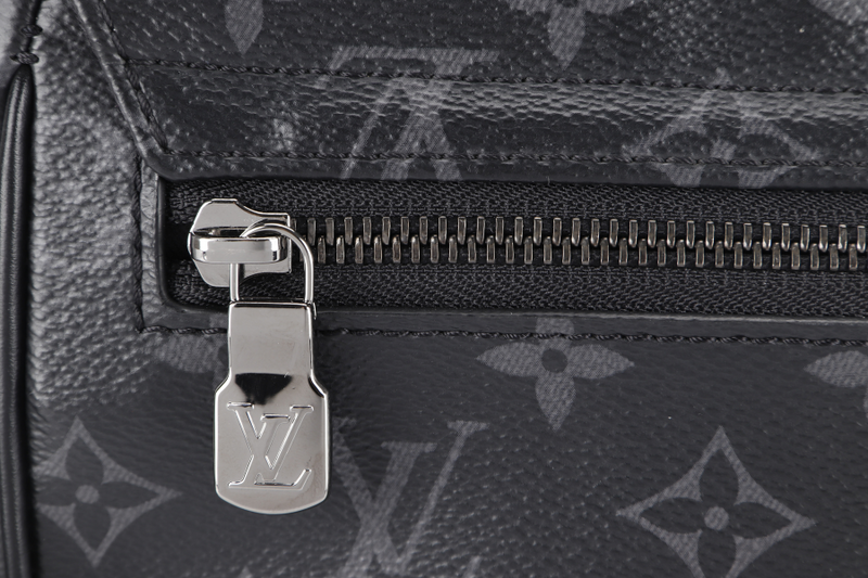 LOUIS VUITTON DISTRICT MESSENGER PM (M45272) MONOGRAM ECLIPSE MICROCHIP SILVER HARDWARE NO DUST COVER