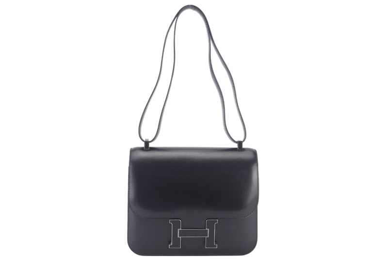 HERMES CONSTANCE 24 STAMP R (YEAR 2014) BLACK BOX LEATHER LIZARD SILVER HARDWARE BUCKLE WITH DUST COVER