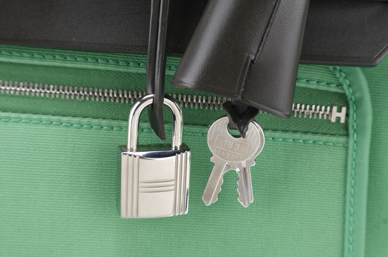 HERMES HERBAG SELLIER 31 STAMP A (YEAR 2017) BAMBOO x KHAKI SILVER HARDWARE NO DUST COVER