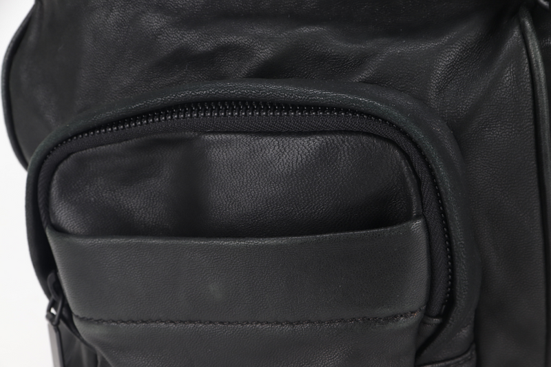 ALEXANDER WANG BLACK NAPPA LEATHER MESSENGER BAG WITH DUST COVER