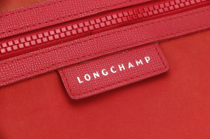 LONGCHAMP NEO RED NYLON MESSENGER BAG, W27.5CM, NO DUST COVER