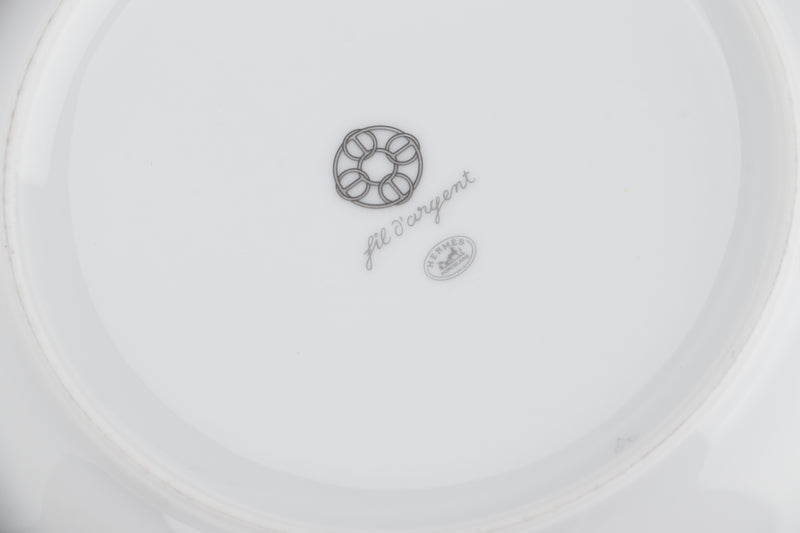HERMES FIL D'ARGENT WHITE PORCELAIN PLATE, DIA 22.5CM, 2PCS, WITH BOX