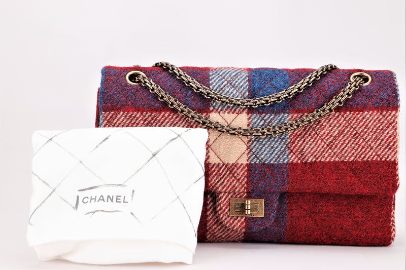 CHANEL REISSUE 2.55 28CM FALL WINTER 2015 (2175xxxx) WOOL, BRUSHED GOLD HARDWARE, WITH DUST COVER, NO CARD