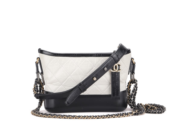 Chanel Timeless Medium lined Flap Bag Light brown Leather ref.274376 - Joli  Closet