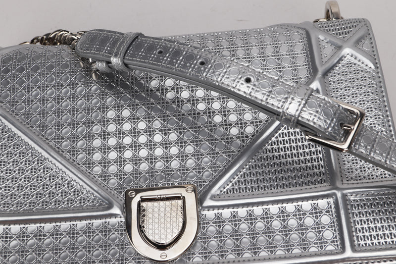 CHRISTIAN DIOR DIORAMA MEDIUM METALLIC SILVER 2 WAY BAG (09-BO-0195) SILVER HARDWARE, WITH CARD & DUST COVER