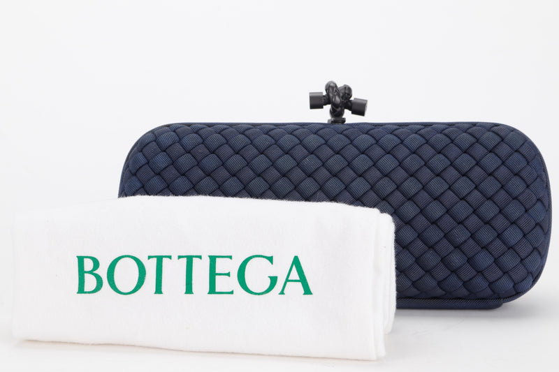 BOTTEGA VENETA KNOT CLUTCH BLUE INTRECCIATO SATIN & KARUNG, WITH DUST COVER