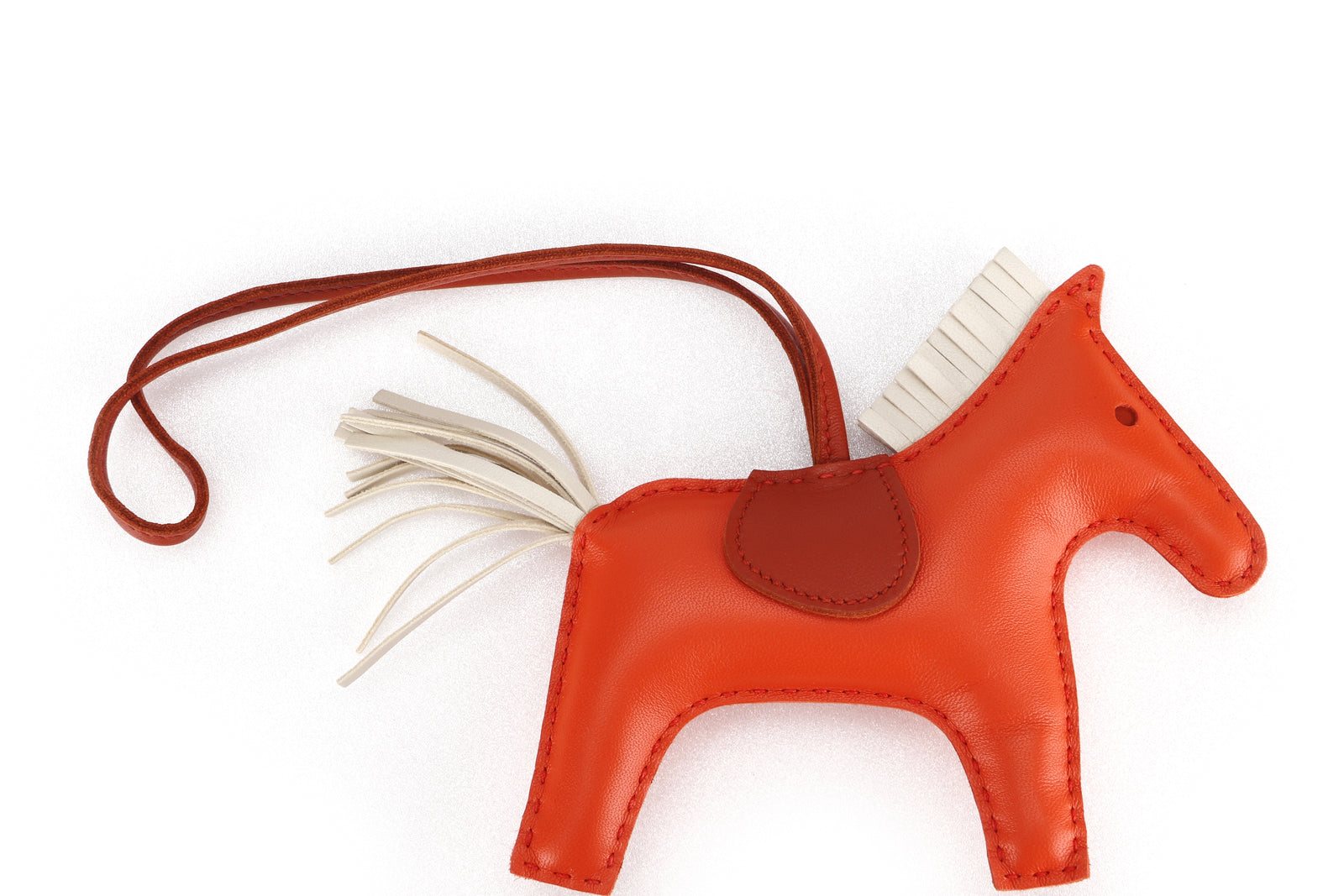 L-00696-HER_U_-02_1600x.jpg?v=