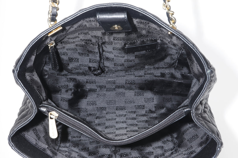 MICHAEL KORS SUSANNAH TOTE, BLACK QUILTED LAMBSKIN GOLD HARDWARE, NO DUST COVER