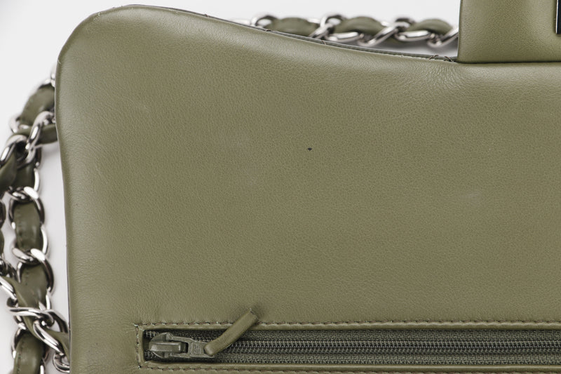 CHANEL DOUBLE FLAP BAG (1710xxxx) JUMBO GREEN PATENT LEATHER SILVER HARDWARE, WITH CARD & DUST COVER