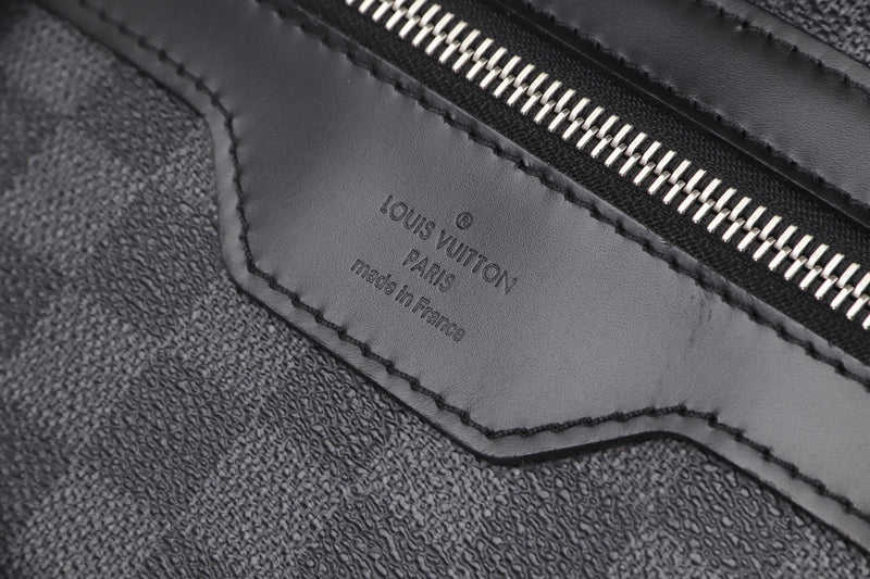 Louis Vuitton Garment Cover Damier Graphite