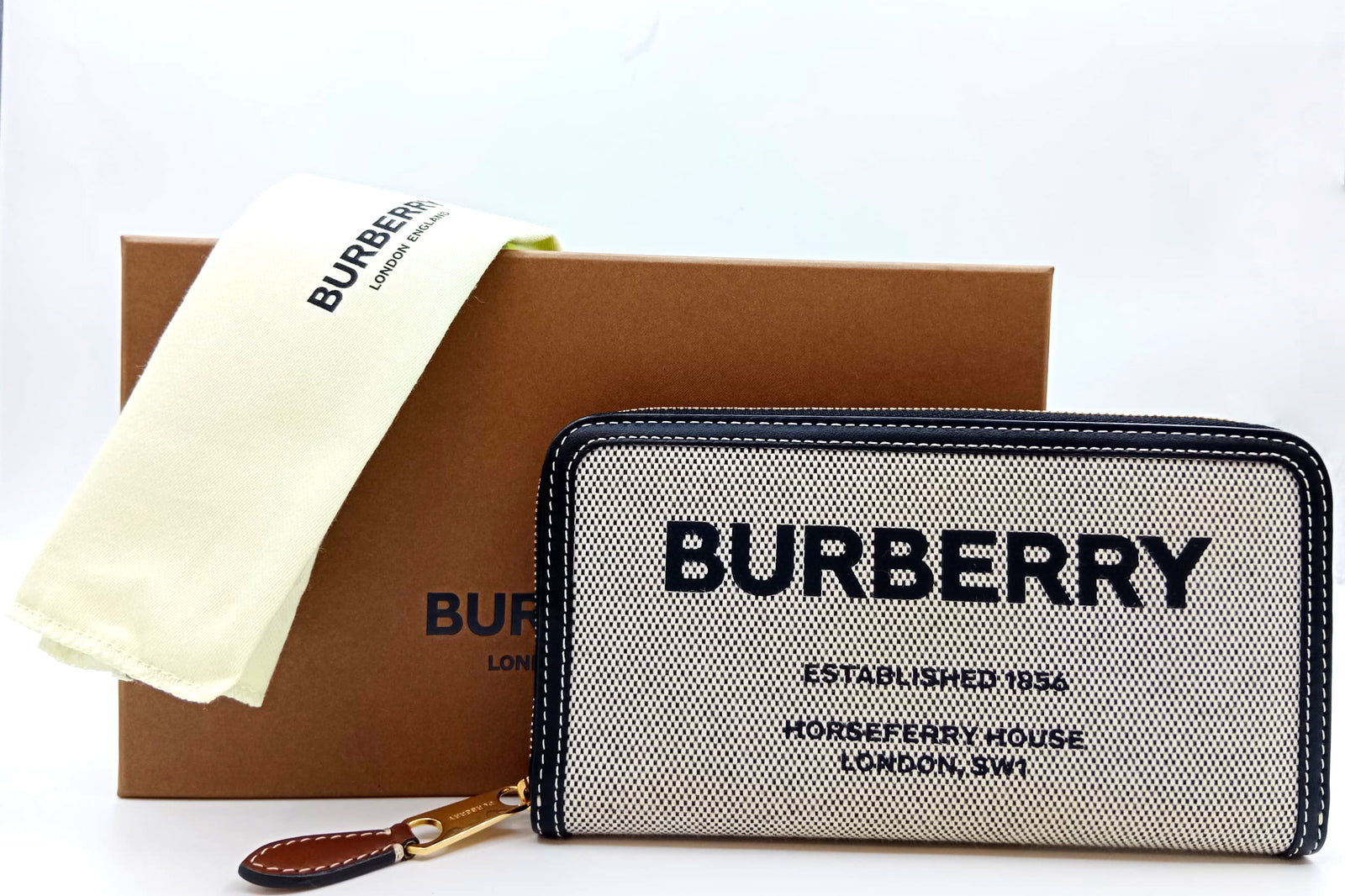 burberry horseferry zip long wallet tivtit1265 cotton canvas gold hardware with dust cover box