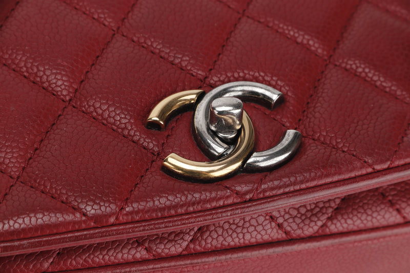 CHANEL POCKET FLAP MESSENGER BAG 26CM (2322xxxx) RED CAVIAR LEATHER GOLD & SILVER HARDWARE, WITH CARD, NO DUST COVER